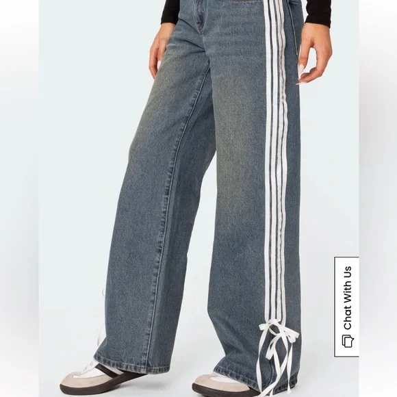 NWOT Edikted Blue Washed Low Rise Bow Ribbon Baggy Jeans - Picture 2 of 11